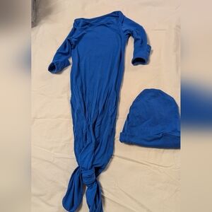 WildBird Kids Blue Knit Knot Gown and Hat Set